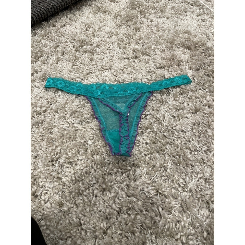 Vintage Y2K Victoria's Secret Low Rise Thong Pink Lace Sexy Little Thing L - Picture 3 of 3